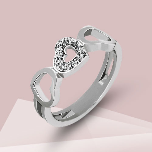 Золотое кольцо с бриллиантами “Три сердца” 